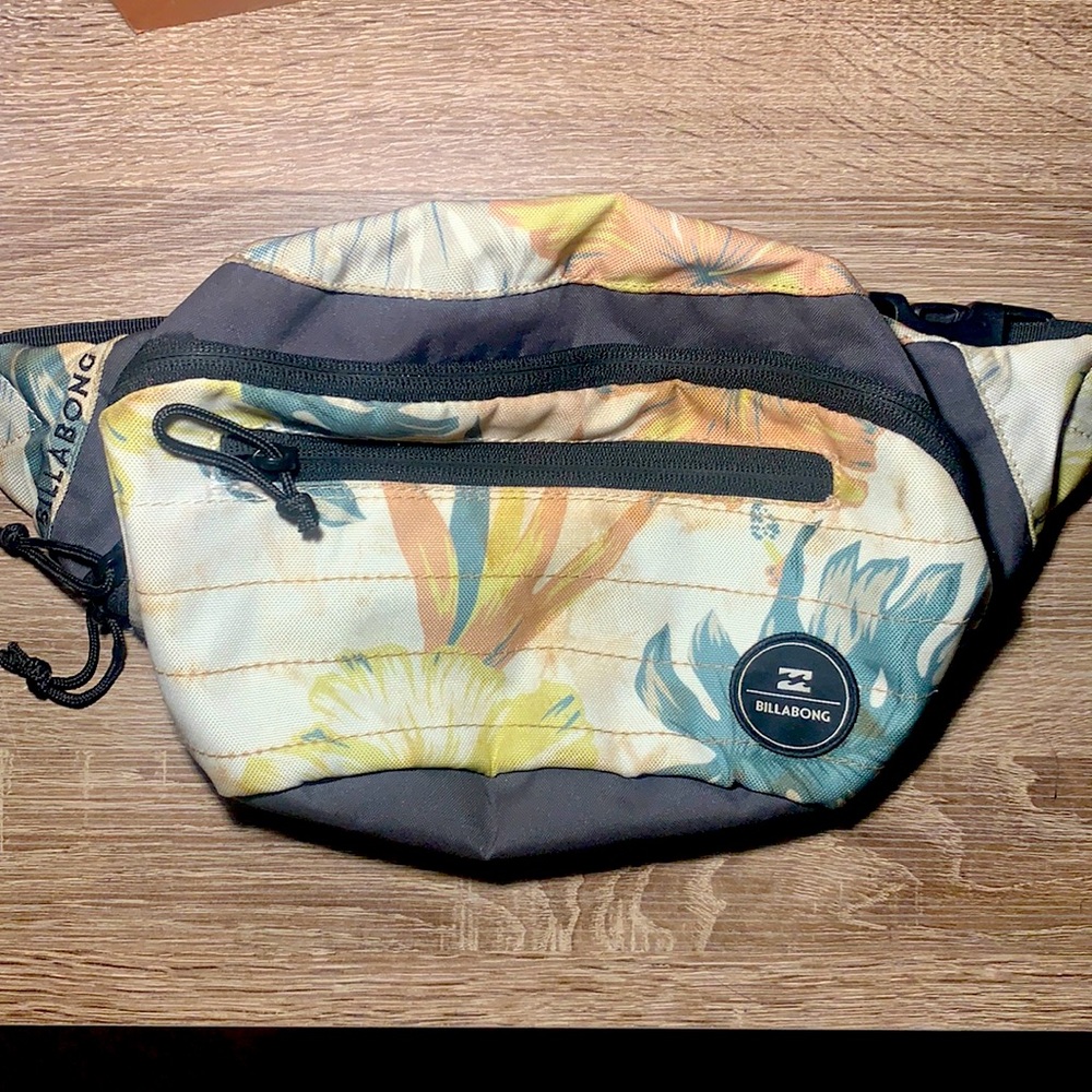 Billabong Floral Fanny Pack